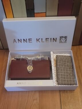 Anne Klein Wallet and Card Case Insert Gift Box